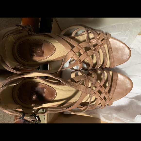Frye Sandals - Picture 2 of 3